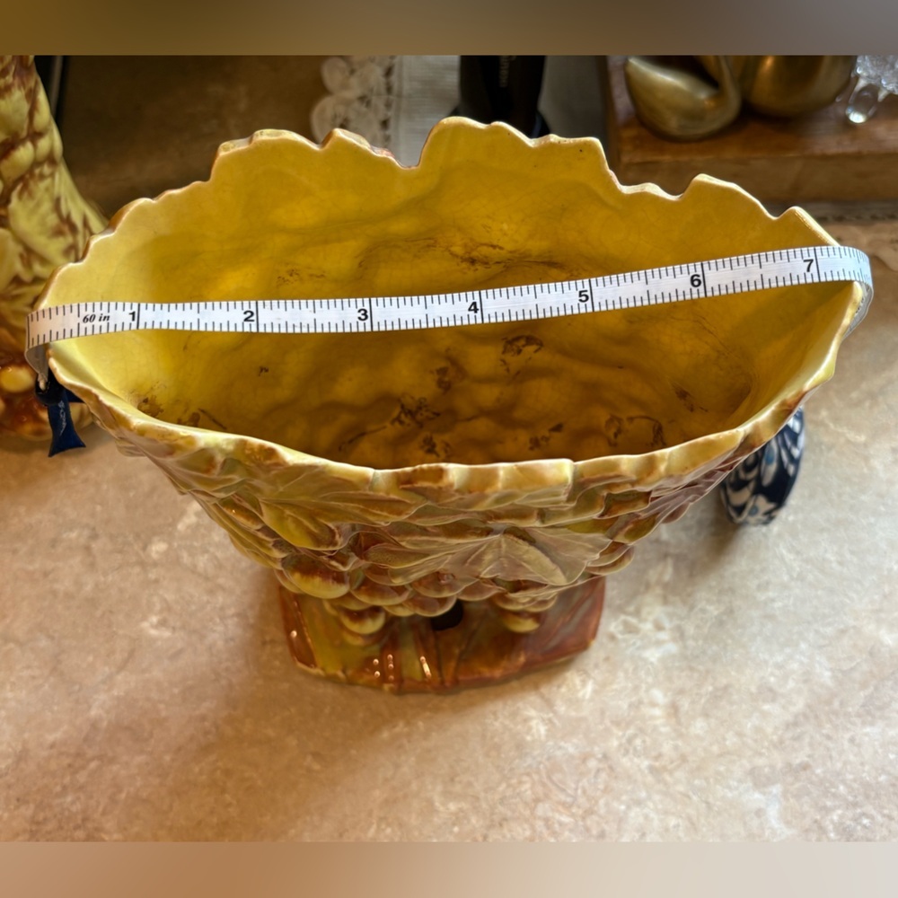 Vintage McCoy Grapevine Pitcher & Matching Vase Planter Set Grape Leaf Pottery - Picture 10 of 11